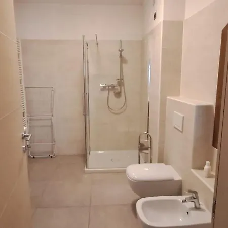 Foresteria Emilia Apartman Grosotto